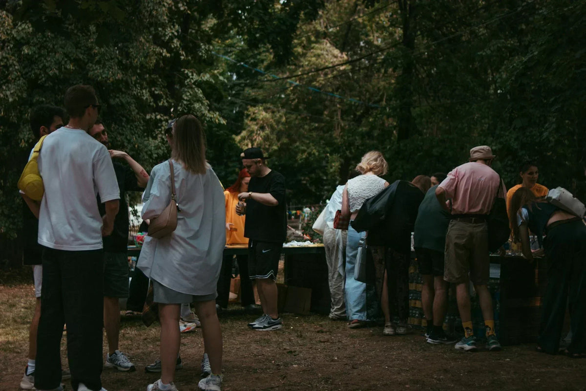 Sustainable Outdoor Gatherings Guide | EcoBlog