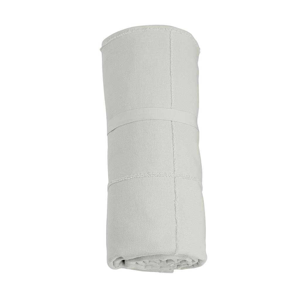 towel to go in white rolled up