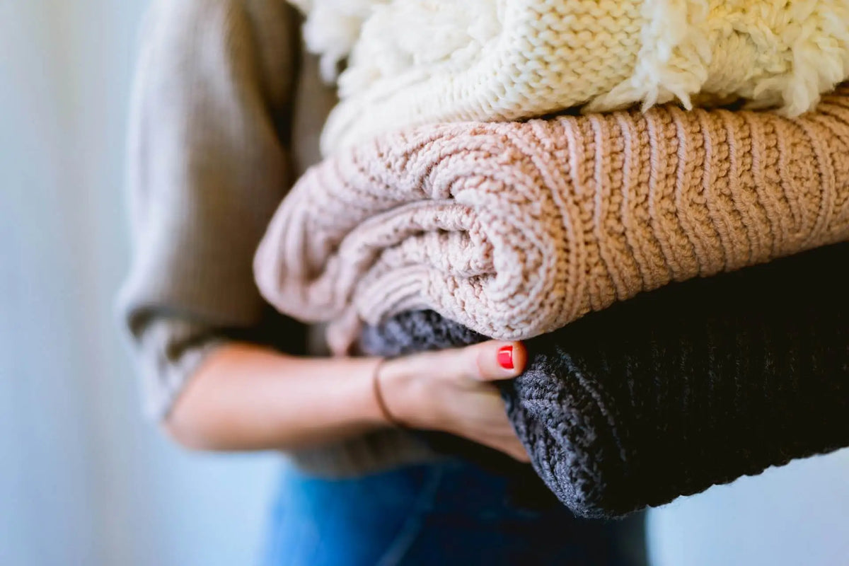 Freshen Clothes and Indoor Air While Drying Indoors