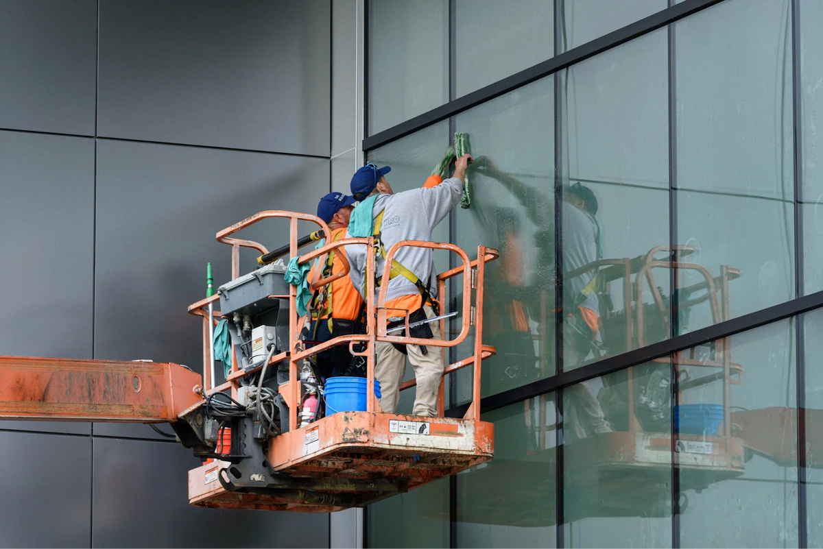 Sustainable Window Cleaning for Wellness and Energy Savings
