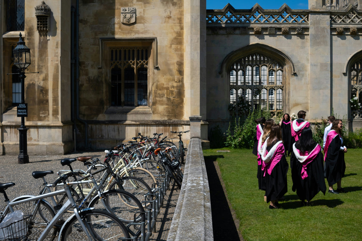 Fun, Low-Waste Party Ideas for an Unforgettable Graduation Day | EcoBlog