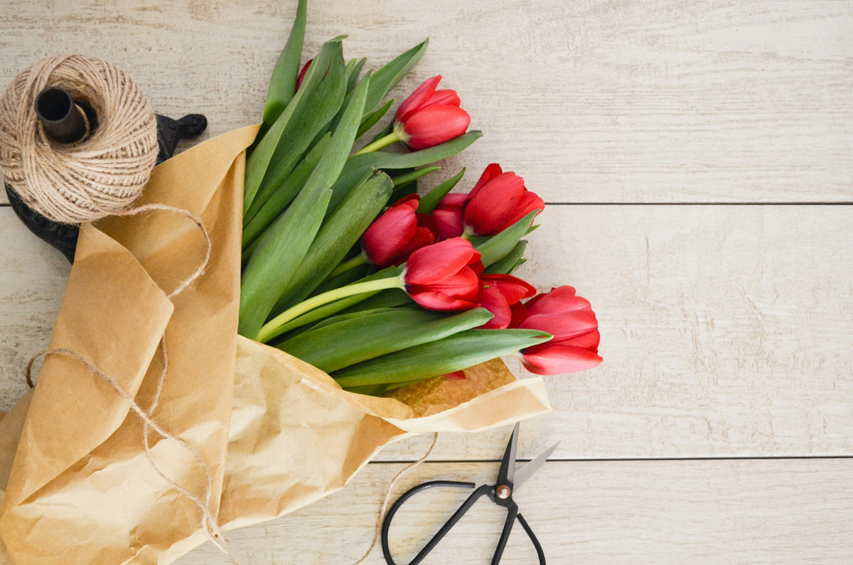 How to Gift More Mindfully: Local Sellers, Useful Gifts and Low-Waste Wrapping