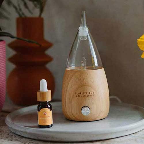 plug in diffuser with essential oil