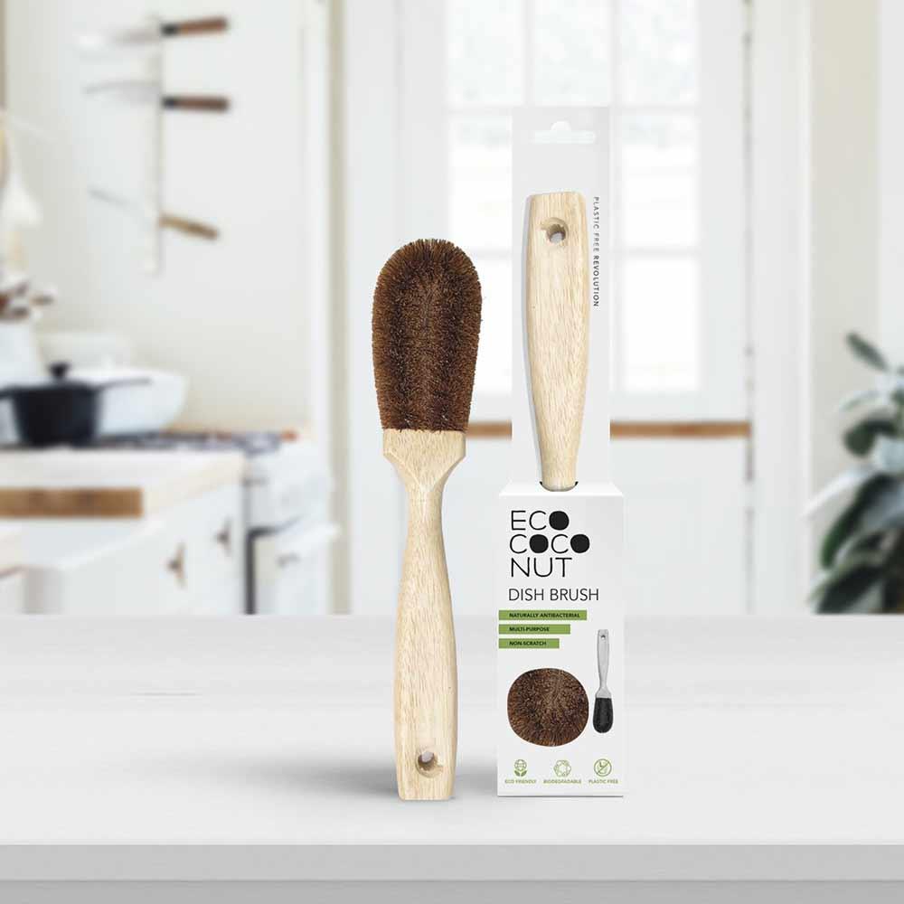 eco friendly dish brush made from coconut husk