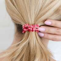 Kooshoo - Plastic-free Crochet Hair Ties - On the hair