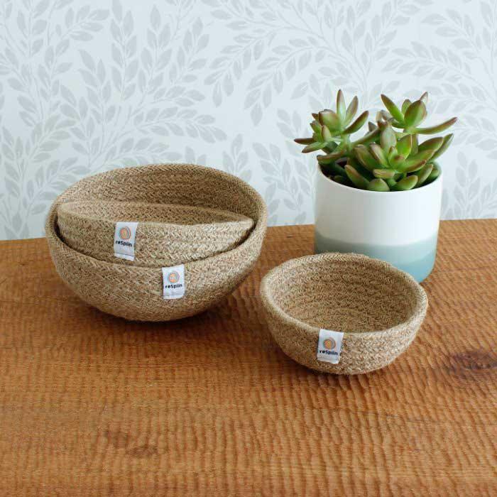 jute bowls on table