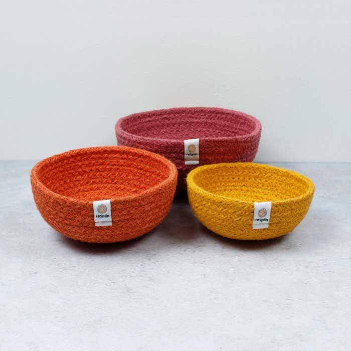 jute bowls in red