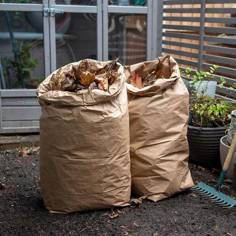 2 compostable garden waste bags