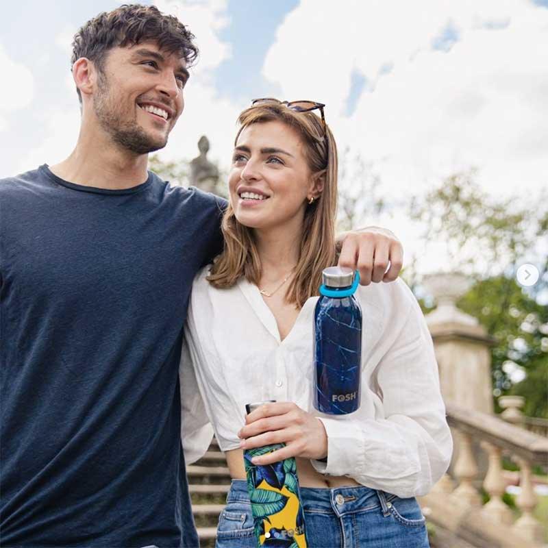silicone handle on water bottle