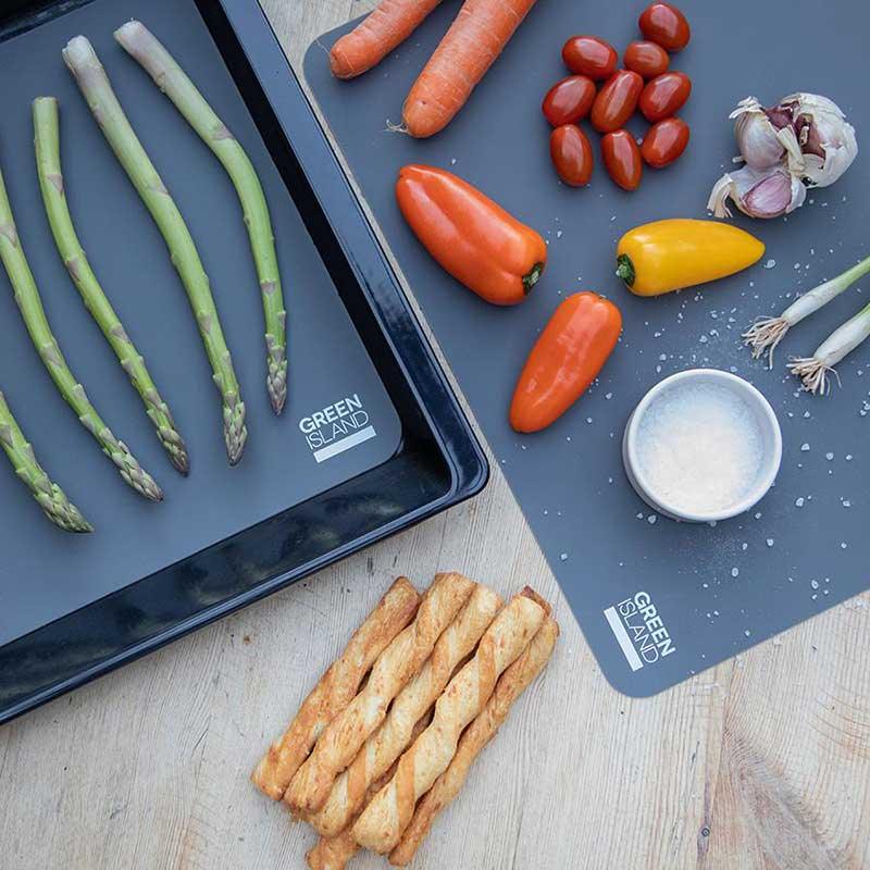 roasting veg with a reusable silicone baking mat