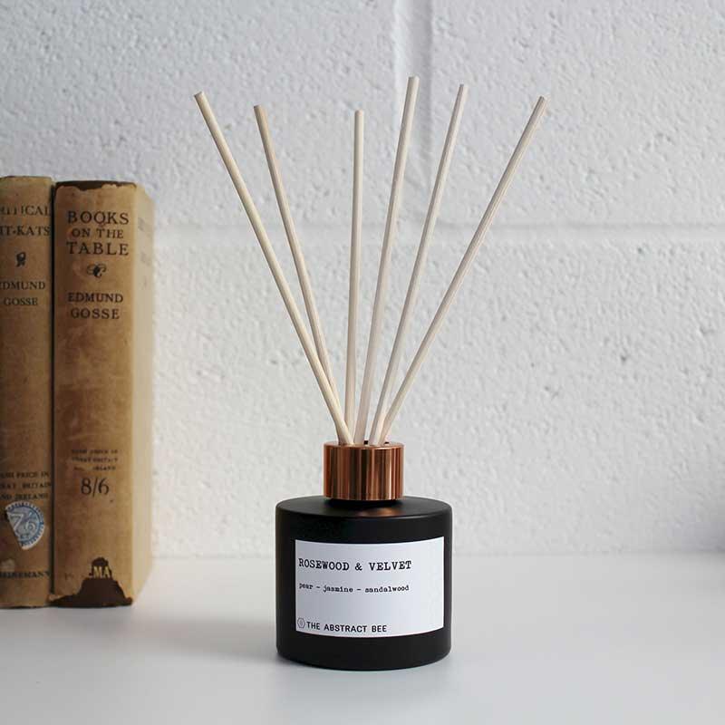 natural diffuser with reed sticks